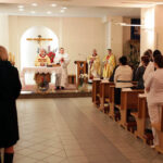 Spotkanie opłatkowe w Szpitalu Wojewódzkim w Kielcach. Mszy św. przewodniczyli Biskupi Marian Florczyk, i Kazimierz Gurda. / Wojciech Habdas / Radio Kielce