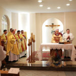 Spotkanie opłatkowe w Szpitalu Wojewódzkim w Kielcach. Mszy św. przewodniczyli Biskupi Marian Florczyk, i Kazimierz Gurda. / Wojciech Habdas / Radio Kielce