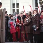 W Kielcach w święto Trzech Króli odbyła się inscenizacja trzech orszaków zmierzających do betlejemskiej szopki na placu Najświętszej Maryi Panny przed bazyliką katedralną. Stanisław Adamczak – rektor Politechniki Świętokrzyskiej. / Wojciech Habdas / Radio Kielce