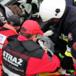 12.1.2014 Pacanów. WOŚP. Bajkowa Orkiestra Europejskie Centrum Bajki.  Pokazy Straży Pożarnej, Policji, Ratownictwa Medycznego / Wojciech Habdas / Radio Kielce