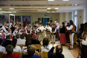 Koncert góralskiego zespołu "Majeranki" z Chabówki koło Rabki / Stanisław Blinstrub / Radio Kielce