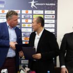 Tałant Dujszebajew Konferencja Prasowa Vive Targi Kielce / Stanisław Blinstrub / Radio Kielce