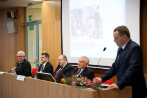 Jubileusz 40-lecia pracy naukowej prof. zw. dr hab. Ryszarda Michała Czarnego. / Wojciech Habdas / Radio Kielce