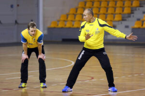 Pierwsze treningi z drużyną przeprowadził dzisiaj w Hali Legionów nowy trener Vive Targów Kielce Tałant Dujszebajew. / Wojciech Habdas / Radio Kielce