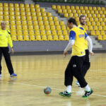 Pierwsze treningi z drużyną przeprowadził dzisiaj w Hali Legionów nowy trener Vive Targów Kielce Tałant Dujszebajew. / Wojciech Habdas / Radio Kielce