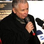 W Starachowicach odsłonięto tablicę poświęconą pamięci Jadwigi Kaczyńskiej. W uroczystości uczestniczył Jarosław Kaczyński. / Wojciech Habdas / Radio Kielce