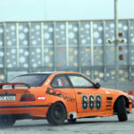 XXII finał WOŚP.  Drift, czyli jazda w poślizgu na dachu Galerii Korona / Kamil Król / Radio Kielce