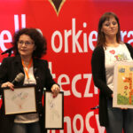 XXII finał WOŚP. W Galerii Korona odbywały się licytacje, z których dochód przeznaczony jest na Wielką Orkiestrę Świątecznej Pomocy / Kamil Król / Radio Kielce