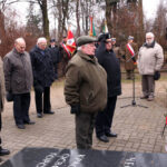 69 rocznica wkroczenia wojsk radzieckich do Kielc. Przed pomnikiem na Cmentarzu Żołnierzy Radzieckich przedstawiciele władz i delegacje kombatantów złożyły kwiaty. / Kamil Król / Radio Kielce