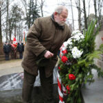69 rocznica wkroczenia wojsk radzieckich do Kielc. Przed pomnikiem na Cmentarzu Żołnierzy Radzieckich przedstawiciele władz i delegacje kombatantów złożyły kwiaty. / Kamil Król / Radio Kielce