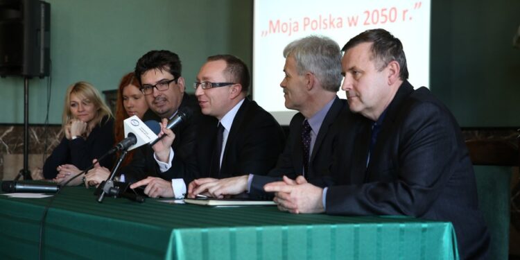 Konferencja Moja Polska w 2050 roku / Piotr Michalski / Radio Kielce
