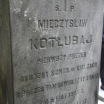 Grób Mieczysława Kotłubaja - pierwszego prezesa NIK w Kielcach / Kamil Król / Radio Kielce
