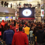 Prezentacja piłkarzy Korony Kielce w Galerii Korona. Po prezentacji kibice spotkali się ze swoimi idolami. / Wojciech Habdas / Radio Kielce