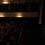 "Sprawa biskupa Kaczmarka. Anatomia śledztwa" - premiera słuchowiska w Teatrze Żeromskiego. Słuchowisko zapowiedział Ryszard Koziej. / Wojciech Habdas / Radio Kielce