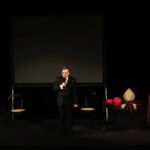 "Sprawa biskupa Kaczmarka. Anatomia śledztwa" - premiera słuchowiska w Teatrze Żeromskiego. Jarosław Kusto, prezes Radia Kielce. / Wojciech Habdas / Radio Kielce