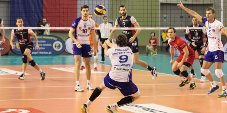 17. kolejka PlusLigi: Effector Kielce - ZAKSA Kędzierzyn-Koźle / Krzysztof Żołądek / Radio Kielce