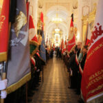 Suchedniów pożegnał księdza infułata Józefa Wójcika. / Wojciech Habdas / Radio Kielce