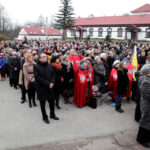Suchedniów pożegnał księdza infułata Józefa Wójcika. / Wojciech Habdas / Radio Kielce