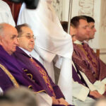 Suchedniów pożegnał księdza infułata Józefa Wójcika. / Wojciech Habdas / Radio Kielce