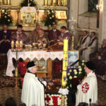 Suchedniów pożegnał księdza infułata Józefa Wójcika. / Wojciech Habdas / Radio Kielce