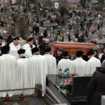 Suchedniów pożegnał księdza infułata Józefa Wójcika. / Wojciech Habdas / Radio Kielce