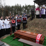Suchedniów pożegnał księdza infułata Józefa Wójcika. / Wojciech Habdas / Radio Kielce