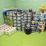 Budynek po dawnej szkole podstawowej w Komórkach w gminie Daleszyce, przystosowywany do potrzeb osób bezdomnych i najuboższych. Ośrodek prowadzi Stowarzyszenie MONAR. / Paweł Klepka / Radio Kielce