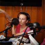 DDD o segregacji śmieci. Dzieci w Studiu, Strażnicy Miejscy i Katarzyna Kozak przekonywali do dbania o środowisko naturalne. / Stanisław Blinstrub / Radio Kielce