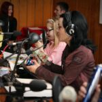 DDD o segregacji śmieci. Dzieci w Studiu, Strażnicy Miejscy i Katarzyna Kozak przekonywali do dbania o środowisko naturalne. / Stanisław Blinstrub / Radio Kielce