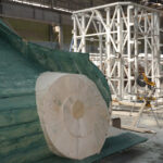 Ostatnia część wieży powstaje w firmie Furmanek w Daleszycach / Robert Szumielewicz / Radio Kielce