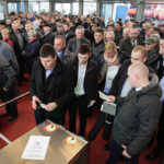 W Targach Kielce rozpoczęły się targi AGROTECH 2014 cieszące się ogromnym zainteresowaniem zwiedzających. . / Wojciech Habdas / Radio Kielce