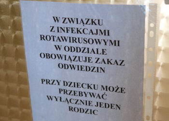 Zakaz odwiedzin obowiązuje w szpitaliku dziecięcym. / Wojciech Habdas / Radio Kielce