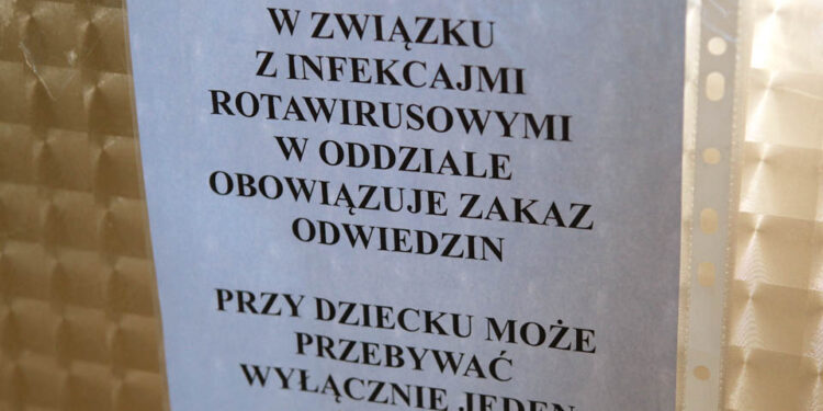 Zakaz odwiedzin obowiązuje w szpitaliku dziecięcym. / Wojciech Habdas / Radio Kielce