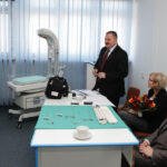 Wojewódzki Specjalistyczny Szpital Dziecięcy wzbogacił się o nowoczesną aparaturę: m. in. inkubatory, respiratory oraz kardiomonitory, przekazane przez Fundację ORIMARI. / Wojciech Habdas / Radio Kielce