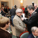 W Urzędzie Miasta wręczono medale za długoletnie pożycie małżeńskie. / Wojciech Habdas / Radio Kielce