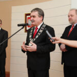 W Urzędzie Miasta wręczono medale za długoletnie pożycie małżeńskie. / Wojciech Habdas / Radio Kielce