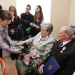 W Urzędzie Miasta wręczono medale za długoletnie pożycie małżeńskie. / Wojciech Habdas / Radio Kielce