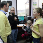 Dzień dobry dzieci ze Stacji Hydrologiczno-Meteorologicznej w Sukowie  (23 lutego 2014) / Wojciech Habdas / Radio Kielce