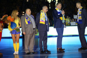 1/8 finału Ligi Mistrzów piłkarzy ręcznych: Vive Targi Kielce - Rhein Neckar Loewen. Pożegnanie Bogdana Wenty / Radio Kielce