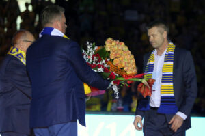 1/8 finału Ligi Mistrzów piłkarzy ręcznych: Vive Targi Kielce - Rhein Neckar Loewen. Pożegnanie Bogdana Wenty / Radio Kielce