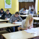 Próbna matura z języka angielskiego w Zespole Szkół Elektrycznych w Kielcach. / Krzysztof Żołądek / Radio Kielce