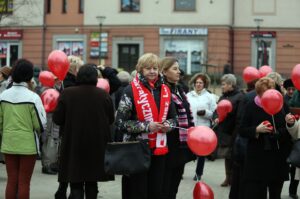 Kielecka Manifa - marsz w Dzień kobiet zgromadził około 150 osób. / Radio Kielce