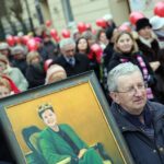 Kielecka Manifa - marsz przeszedł ulicą Sienkiewicza od pomnika Henryka Sienkiewicza / Radio Kielce