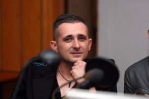 Zespól Mafia w Made In Kielce wraz ze słuchaczami, którzy zaśpiewali ich piosenkę. / Stanisław Blinstrub / Radio Kielce