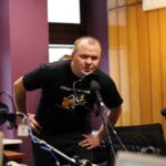 Zespól Mafia w Made In Kielce wraz ze słuchaczami, którzy zaśpiewali ich piosenkę. / Stanisław Blinstrub / Radio Kielce