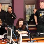 Zespól Mafia w Made In Kielce wraz ze słuchaczami, którzy zaśpiewali ich piosenkę. / Stanisław Blinstrub / Radio Kielce