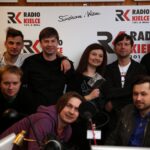 Zespól Mafia w Made In Kielce wraz ze słuchaczami, którzy zaśpiewali ich piosenkę. / Stanisław Blinstrub / Radio Kielce