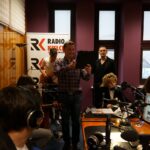 Zespól Mafia w Made In Kielce wraz ze słuchaczami, którzy zaśpiewali ich piosenkę. / Stanisław Blinstrub / Radio Kielce