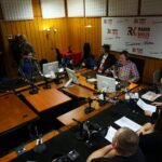 Zespól Mafia w Made In Kielce wraz ze słuchaczami, którzy zaśpiewali ich piosenkę. / Stanisław Blinstrub / Radio Kielce