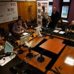 Zespól Mafia w Made In Kielce wraz ze słuchaczami, którzy zaśpiewali ich piosenkę. / Stanisław Blinstrub / Radio Kielce